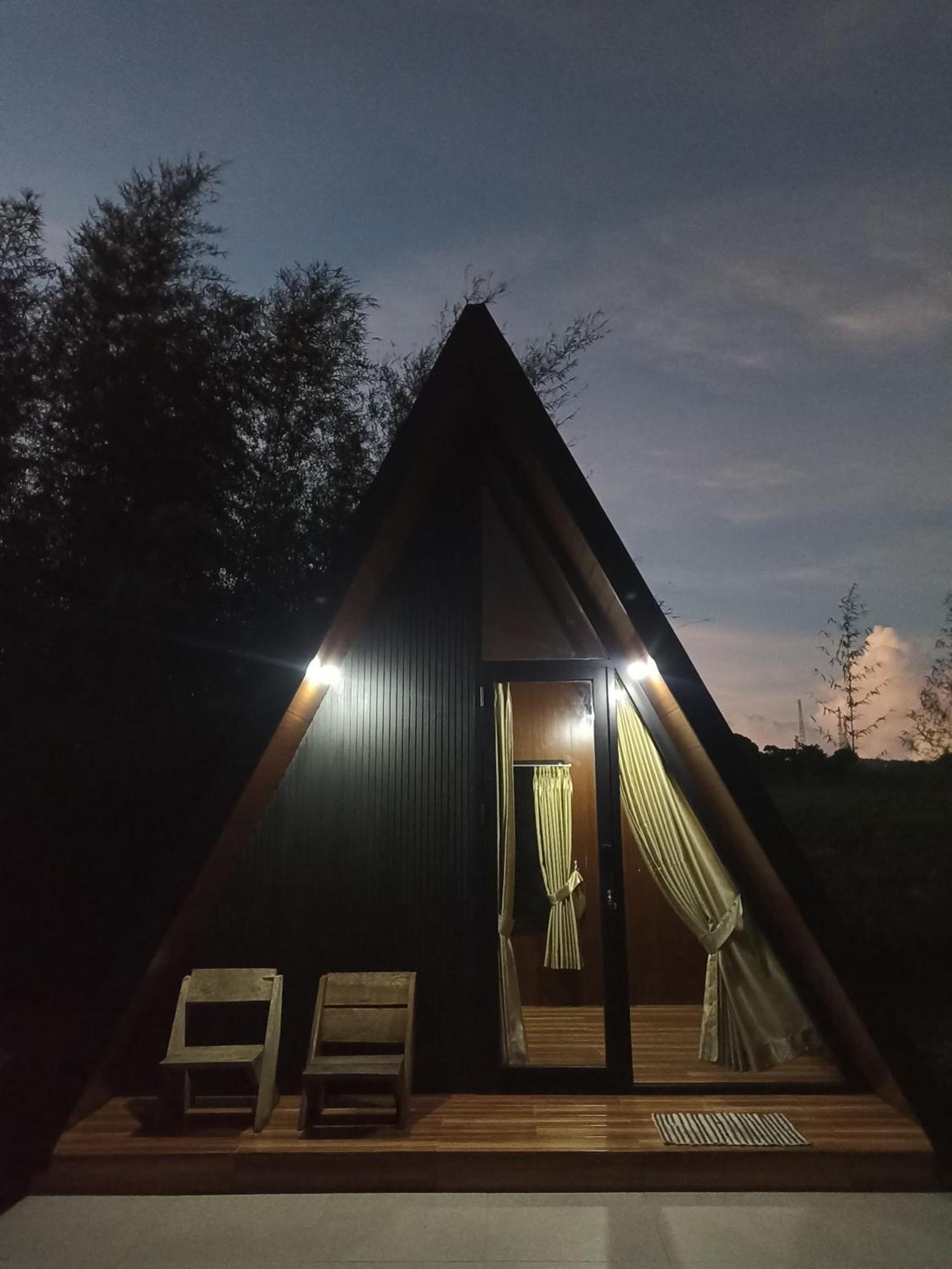Hotel Wawowow Tomohon Exterior foto